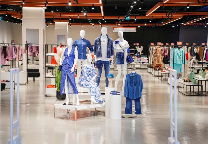 VIE Department Store